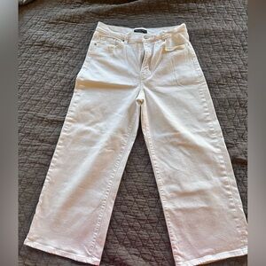 Banana republic white, wide leg, stretch denim size 10P